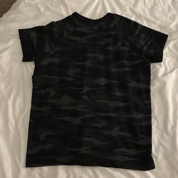 Athleta Girl power up camo tee - Picture 3 of 4